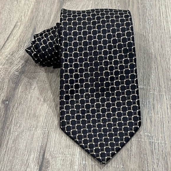 Ermenegildo Zegna Tie Made in Italy 100% Silk Black Chain Pattern Classic EUC - Picture 1 of 11